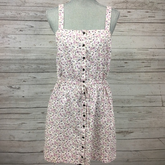 Tommy Hilfiger Dresses & Skirts - Tommy Hilfiger floral dress size Small- so pretty!